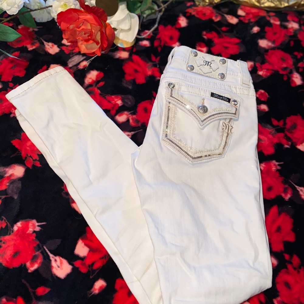 •MISS ME SKINNY JEANS•